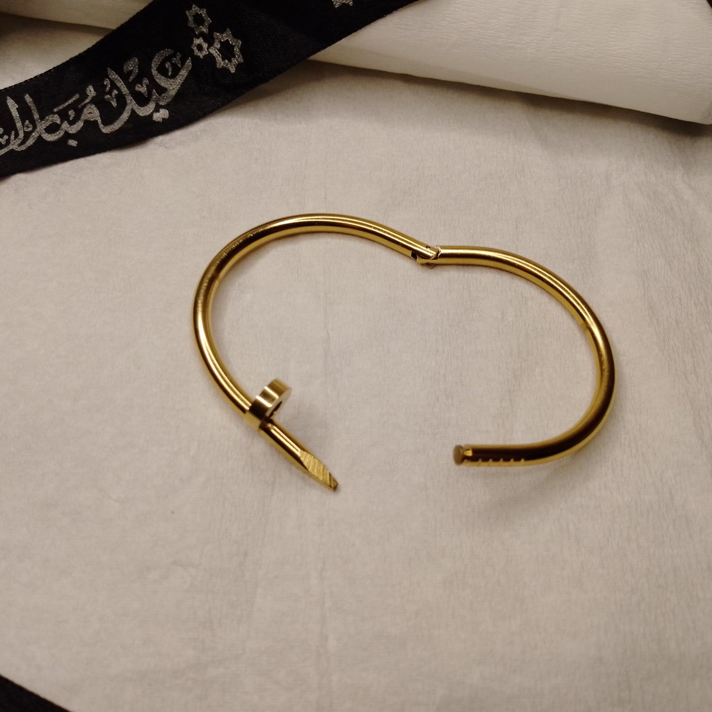 Golden simple nail style handcuff