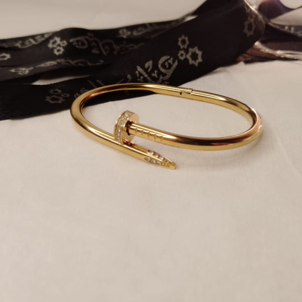 Golden Nail Handcuff