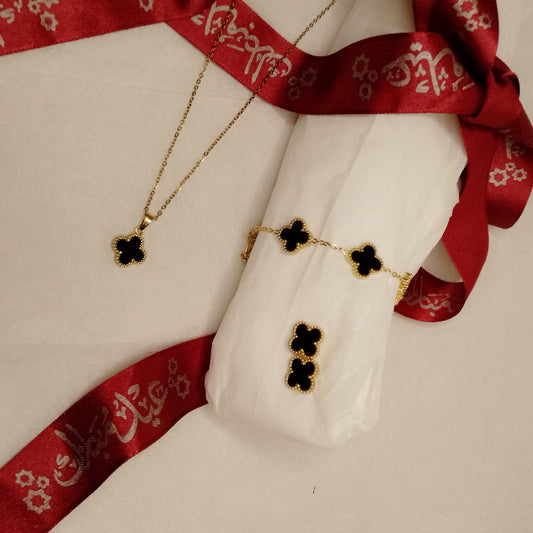 Clover Leaf Locket Set