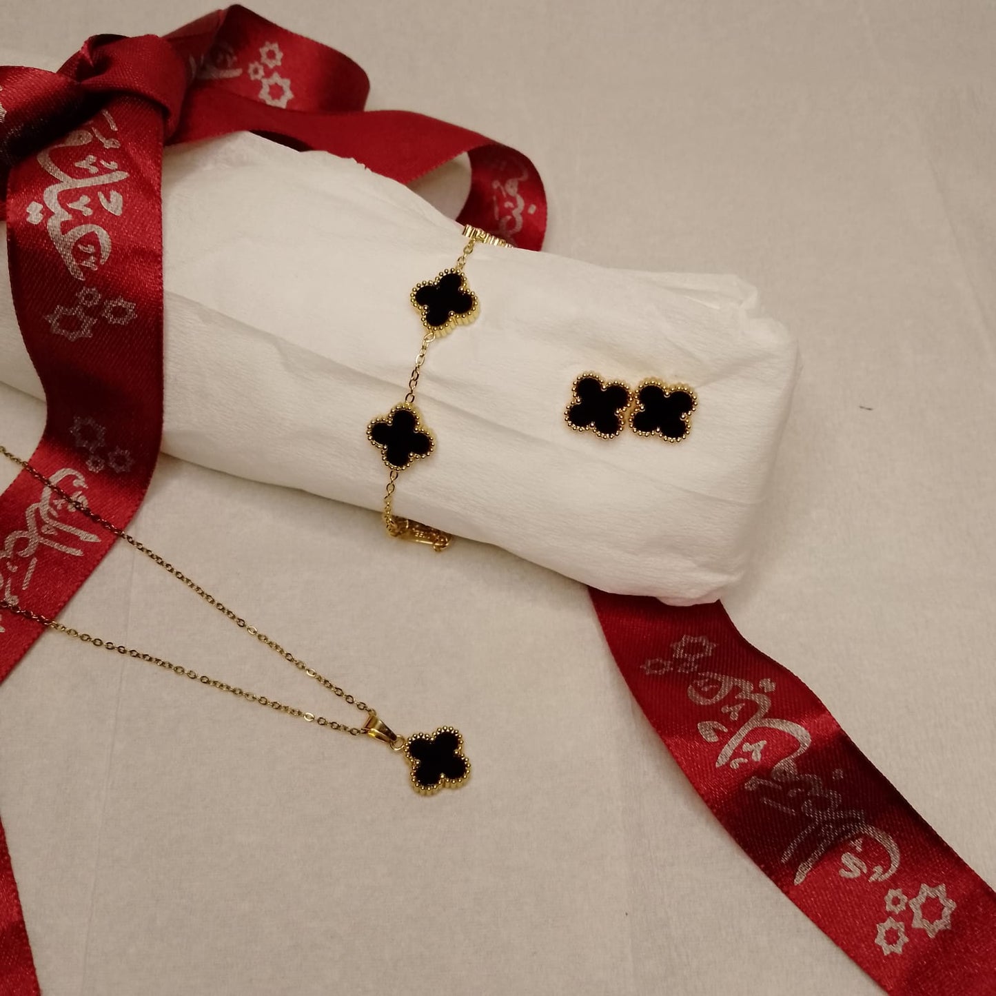 Clover Leaf Locket Set