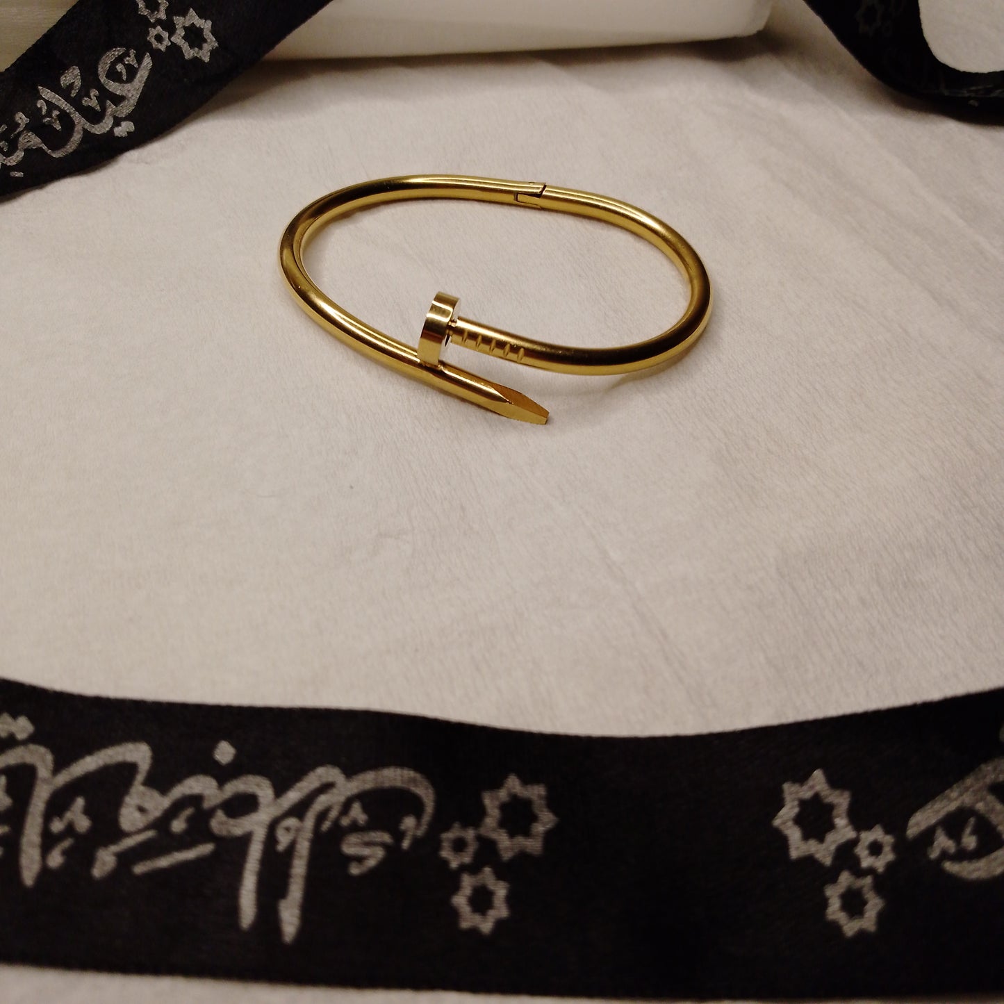 Golden simple nail style handcuff